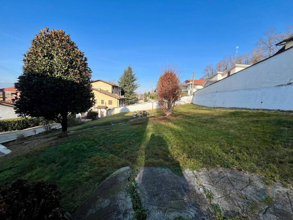Panoramica villa indipendente alle porte di Bra