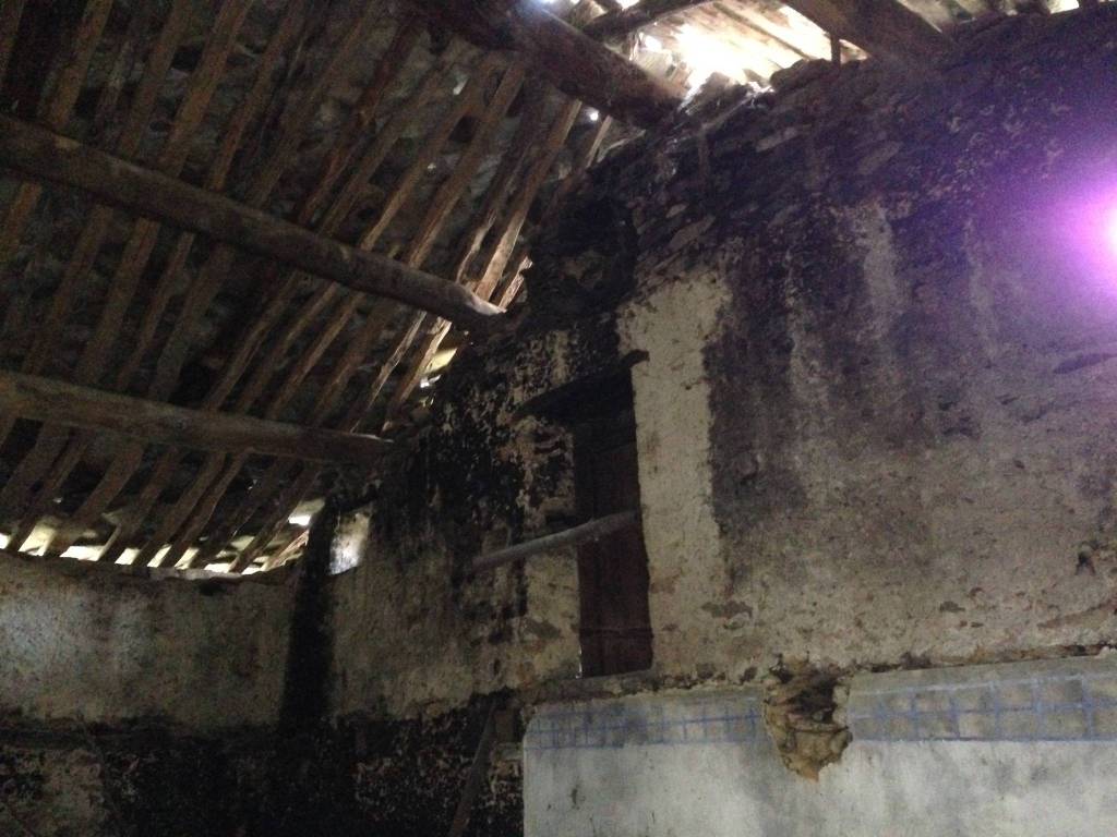MELLE VALLE VARAITA – COPPIA DI RUSTICI DA RISTRUTTURARE