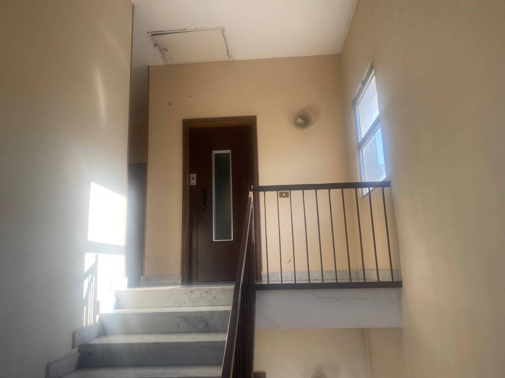 SANREMO – GRAZIOSO ATTICO CON TERRAZZO E VISTA SUL MARE