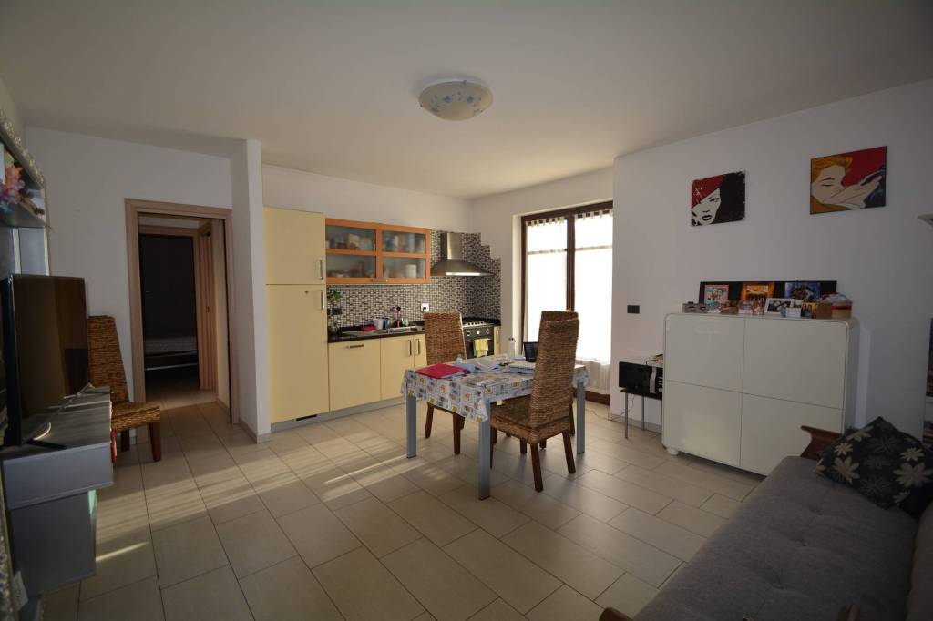 Ampio appartamento in zona residenziale arredato