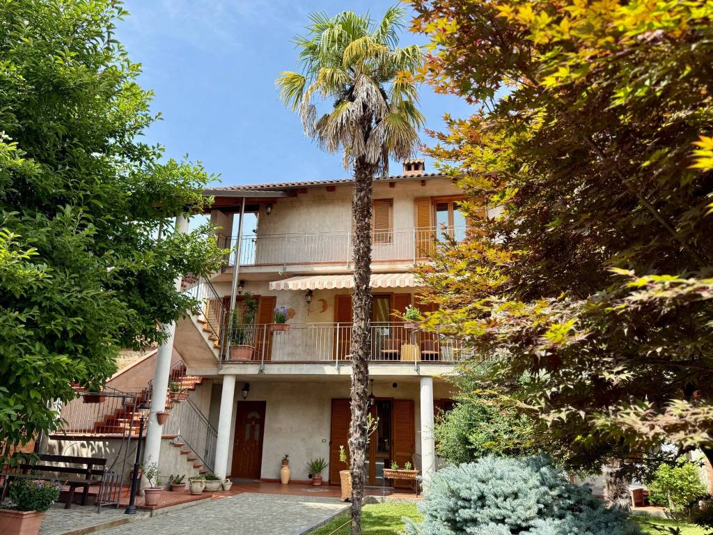Prestigiosa proprietà plurifamiliare nel cuore di Carignano