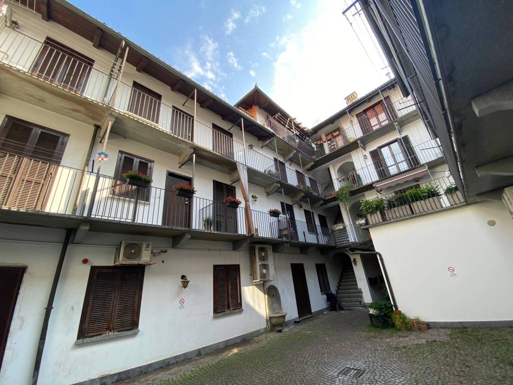 LUMINOSO APPARTAMENTO IN CENTRO STORICO ULTIMO PIANO