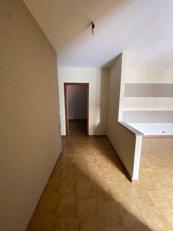 LUMINOSO APPARTAMENTO IN CENTRO STORICO ULTIMO PIANO