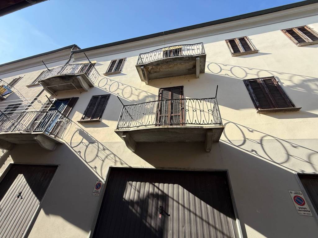 Luminoso appartamento in stabile d’epoca