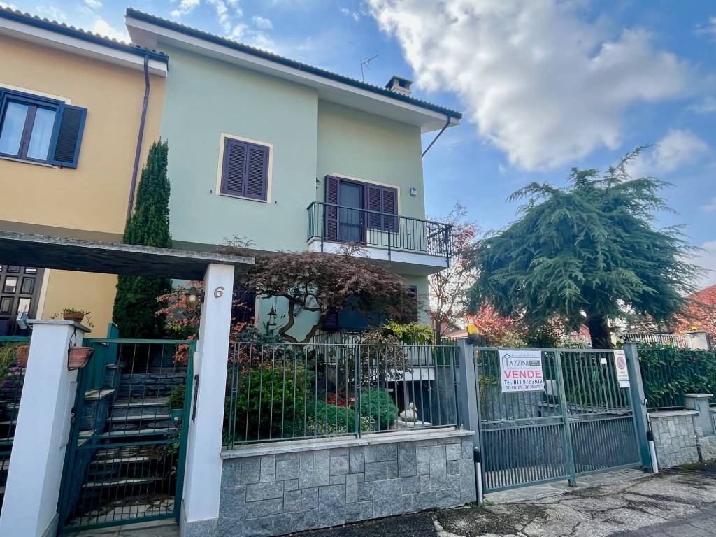Ampia e luminosa villetta indipendente