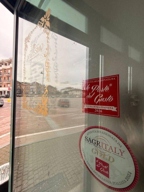 Cedesi attività di bar/pasticceria con alto fatturato