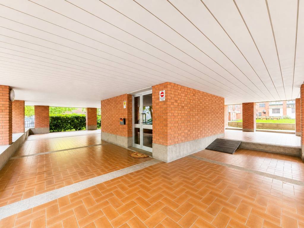 AMPIO TRILOCALE IN ZONA RESIDENZIALE