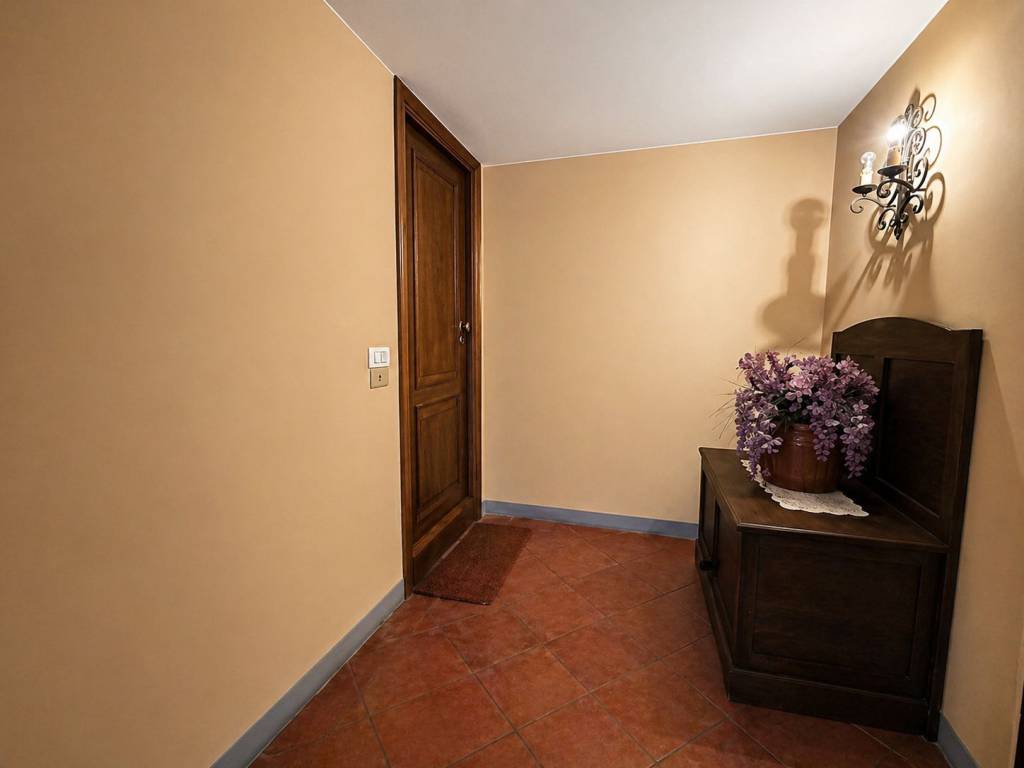 MERAVIGLIOSO APPARTAMENTO ATTICO IN ANTICA DIMORA STORICA