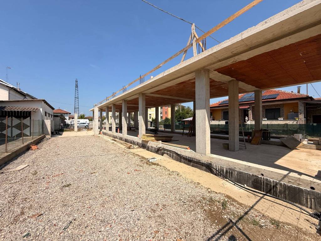 STRUTTURA NUOVA DA ULTIMARE PER CASA INDIPENDENTE