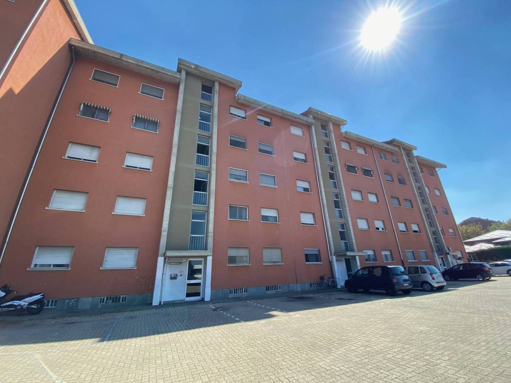 Spazioso appartamento in zona comoda a tutti i servizi