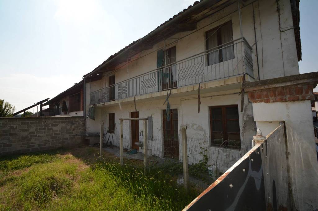 Casa indipendente da ristrutturare